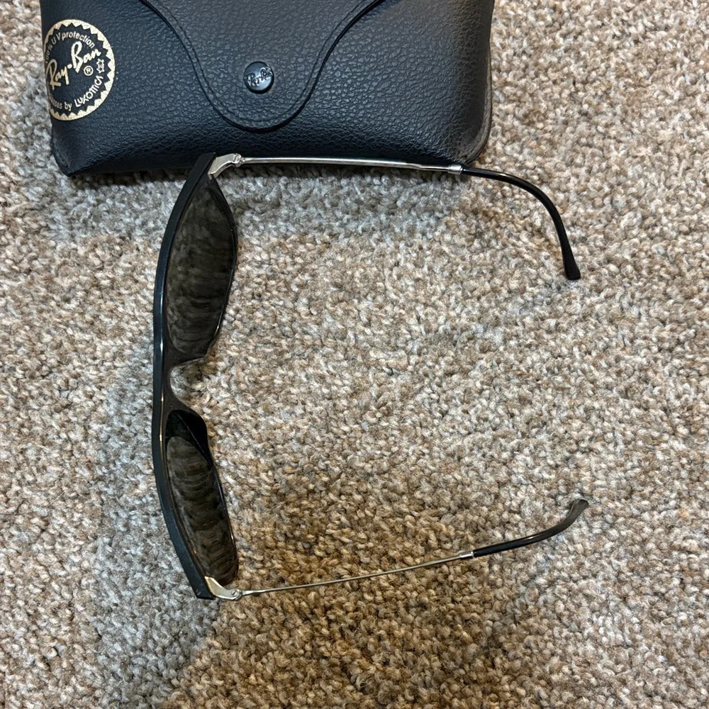 Ray-Ban RB4344 Unisex Sunglasses - Picture 3 of 5